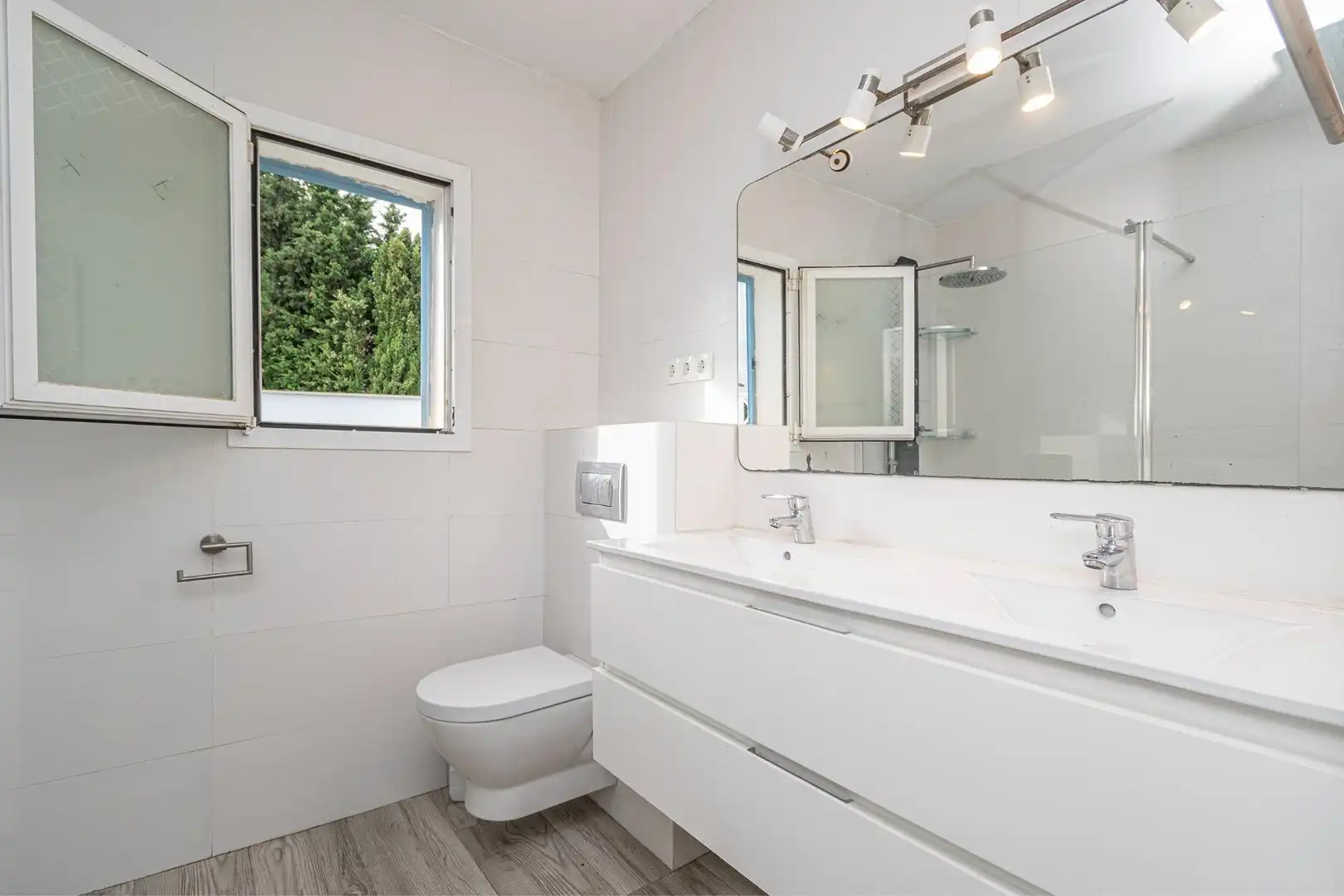 Bathroom of Houses for sale in Llucmajor
