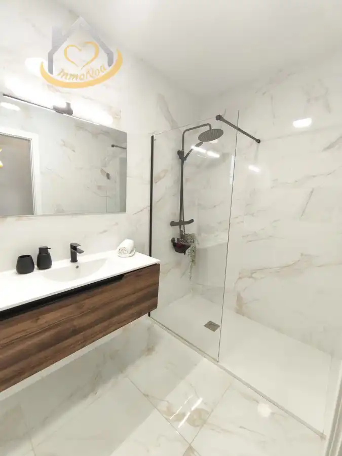 Baño de Piso en venta en Cartaya con Aire acondicionado, Trastero y Amueblado