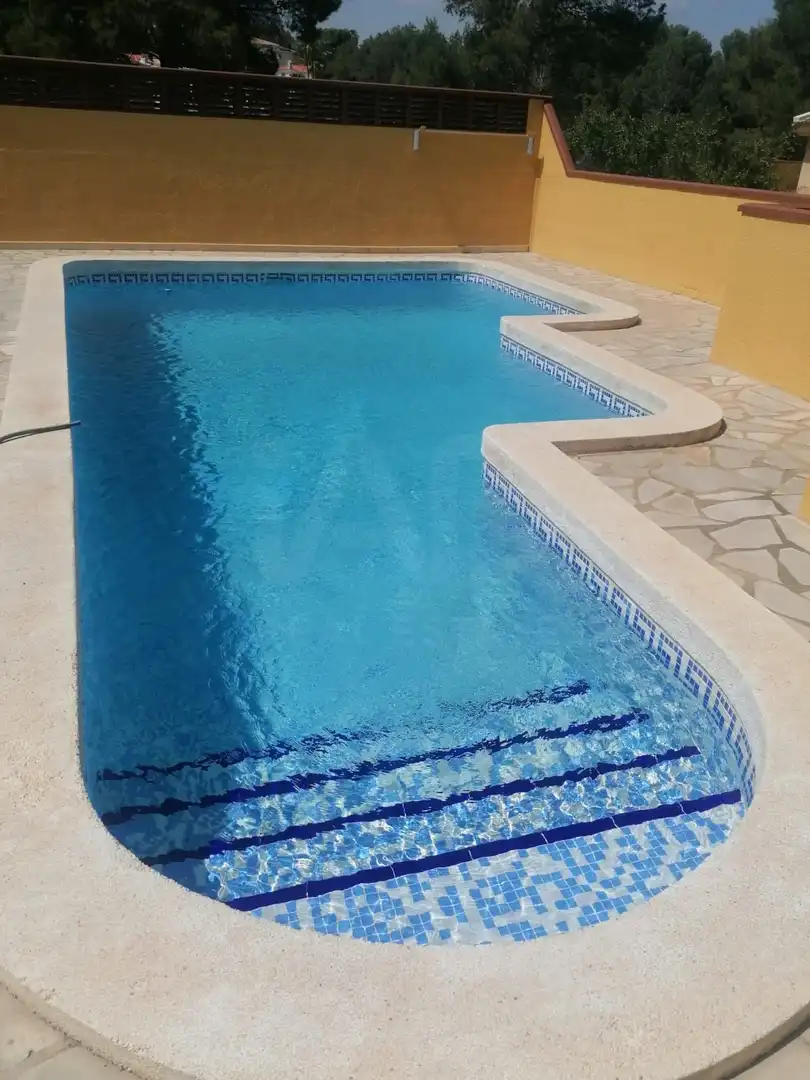 Piscina de Casa o xalet en venda en La Nucia amb Aire condicionat, Calefacció i Terrassa