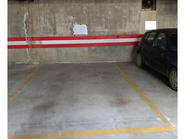 Garaje en Alquiler en Avenida José María Javierre, 24 en Santa Clara