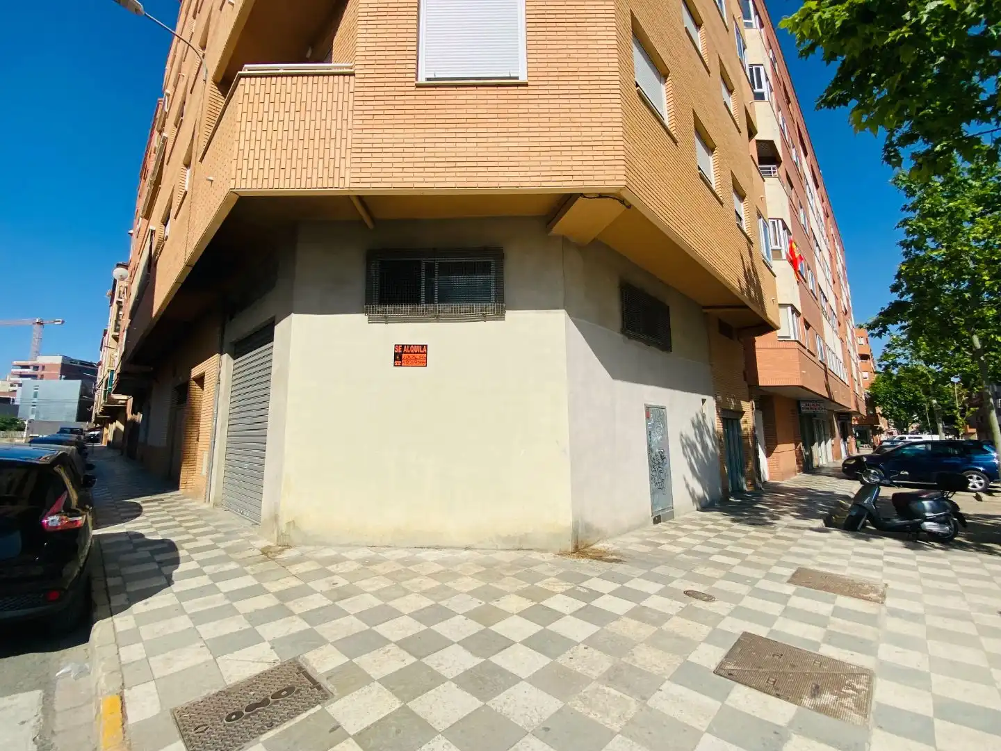 Vista exterior de Local de alquiler en Albacete
