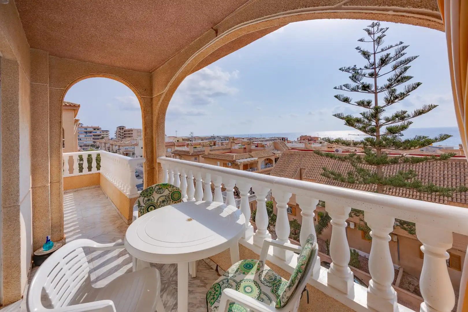 Terrassa de Apartament en venda en Torrevieja amb Piscina, Moblat i Rentadora