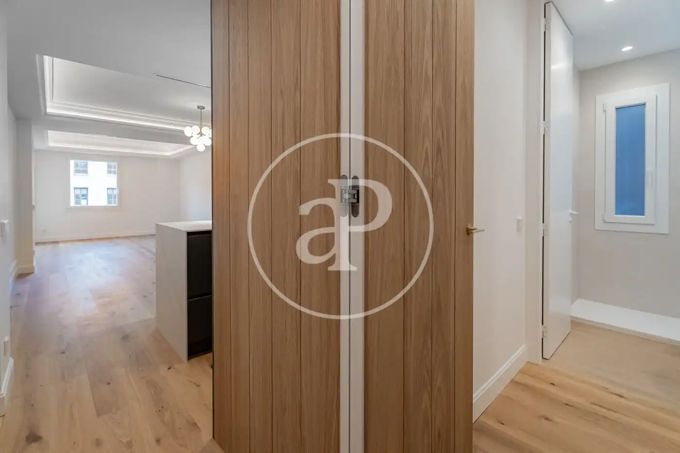 Flat for sale in Madrid  with Air Conditioner, Heating and Terrace