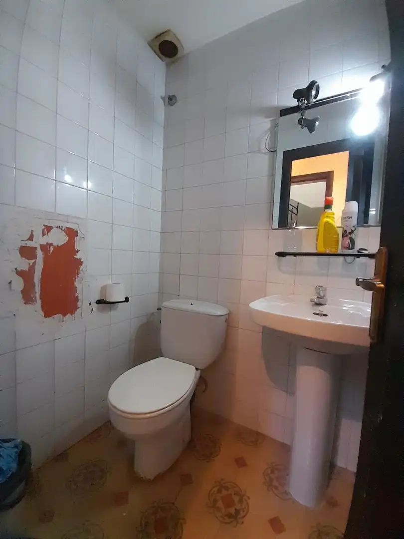 Baño de Piso en venta en Olot con Calefacción y Balcón