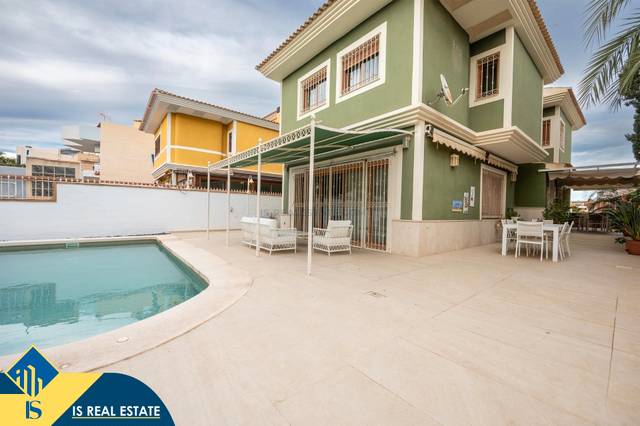 Casa-chalet en Venta en Alicante Golf