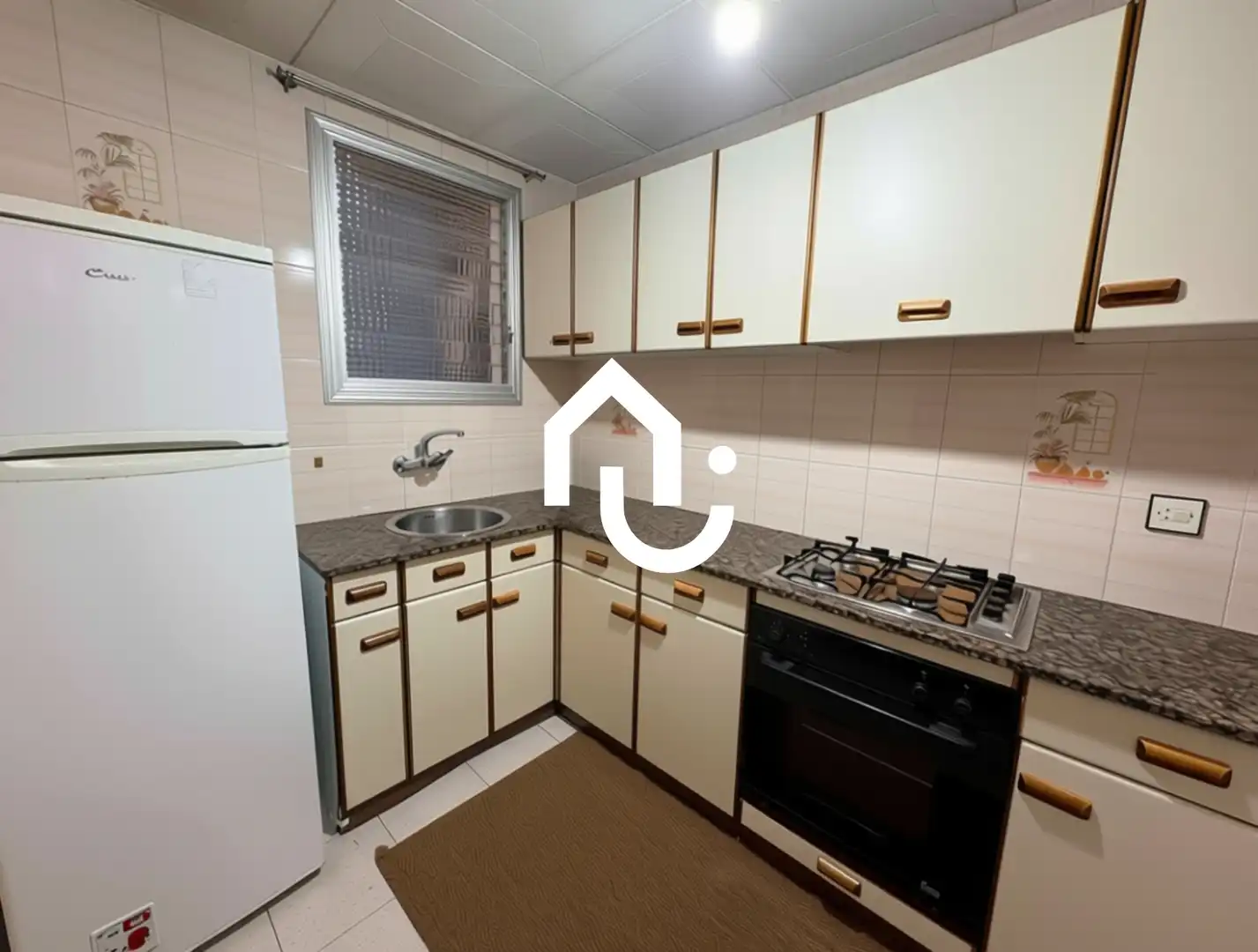 Cocina de Piso en venta en Santa Coloma de Gramenet con Balcón