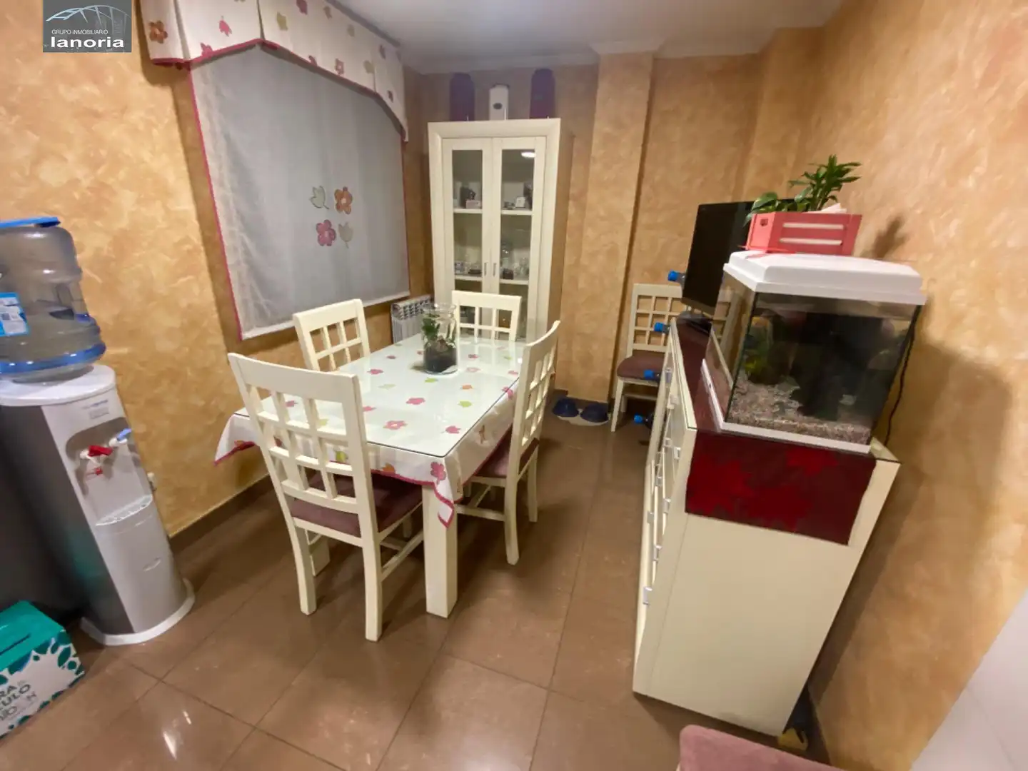 Menjador de Casa adosada en venda en Albacete amb Aire condicionat, Calefacció i Jardí privat