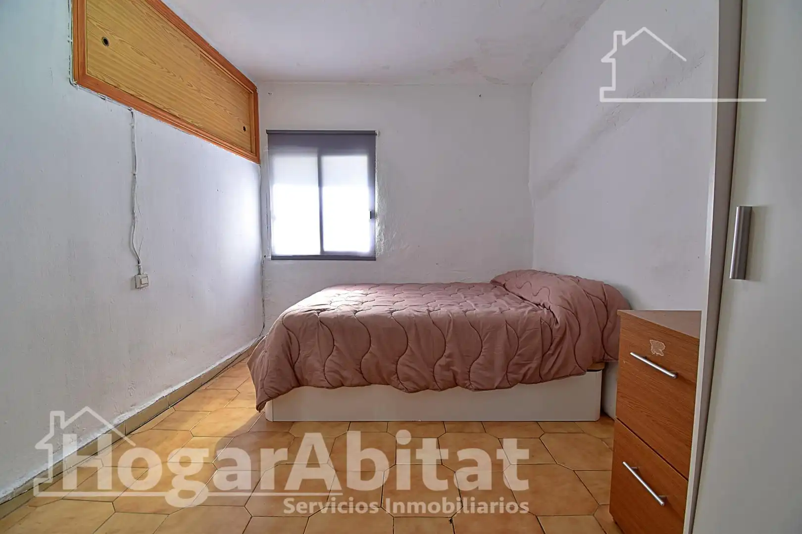 Bedroom of Houses for sale in Oliva  with Air Conditioner, Heating and Terrace