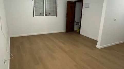 Foto 2 de Piso en venta en Calle Fuentes de Andalucía, 30, La Pañoleta, Camas