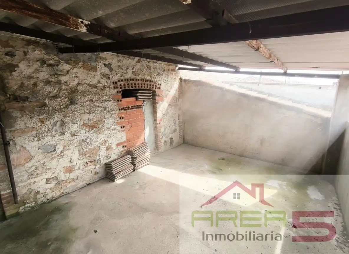 Casa adosada en venta en Santa Amalia con Trastero y Balcón