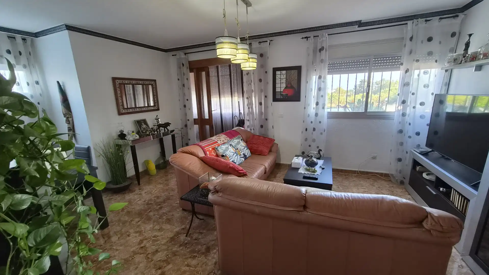 Living room of Ground floor for sale in Selwo