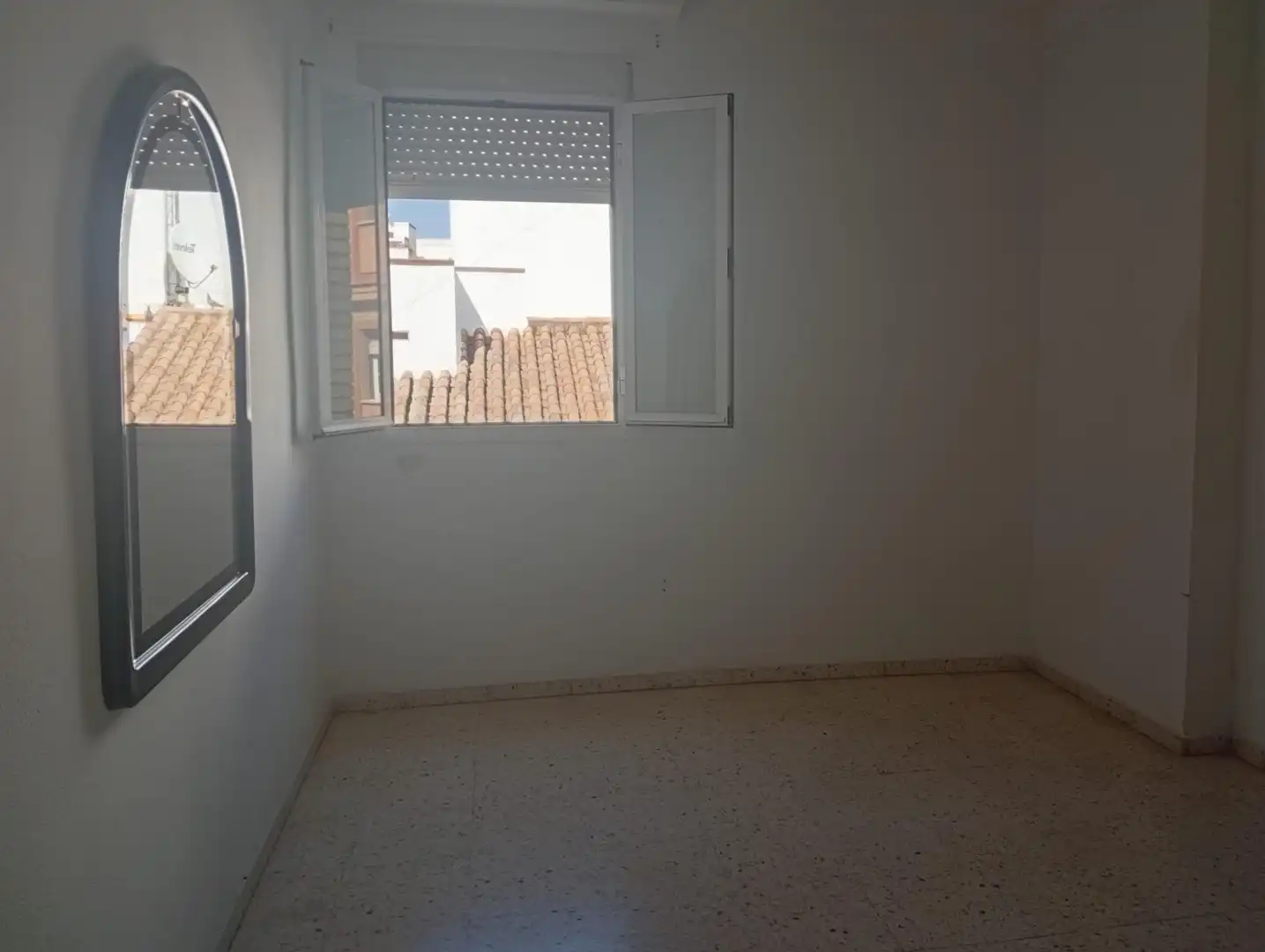 Bedroom of Flat for sale in Alcalá de Guadaira  with Air Conditioner and Storage room