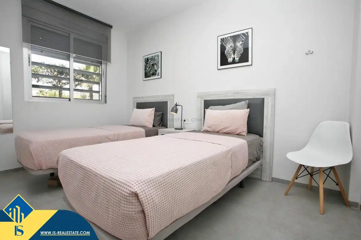 Bungalow amb piscina en venda a Nueva Torrevieja - Aguas Nuevas, imagen 31