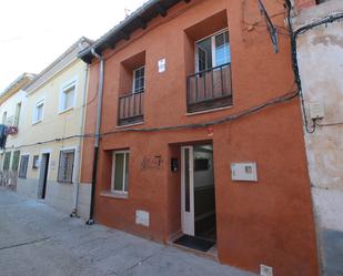 Exterior view of Single-family semi-detached for sale in Torrelaguna  with Terrace