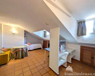 Bedroom of Study to rent in Linares  with Air Conditioner and Furnished