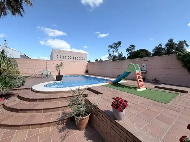 Piscina de Casa o chalet en venta en Palos de la Frontera con Aire acondicionado, Calefacción y Jardín privado