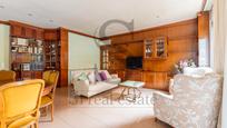 Living room of Flat for sale in  Barcelona Capital  with Air Conditioner, Heating and Furnished