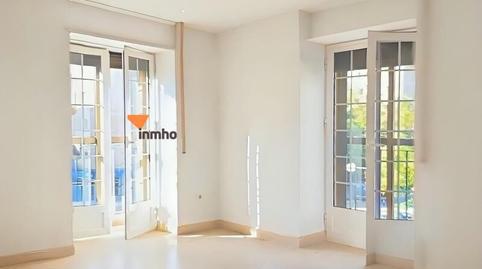 Photo 2 of Flat to rent in Avenida Ronda de Capuchinos, Cruz Roja, Sevilla