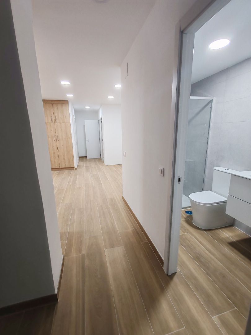 Flat for sale in Fuenlabrada  with Air Conditioner, Heating and Oven