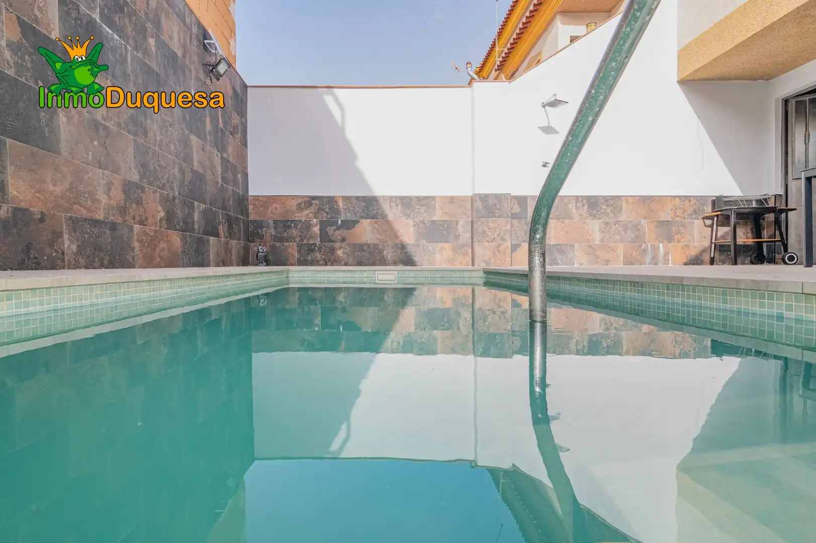 Swimming pool of Detached homes for sale in Cijuela  with Air Conditioner, Heating and Private garden