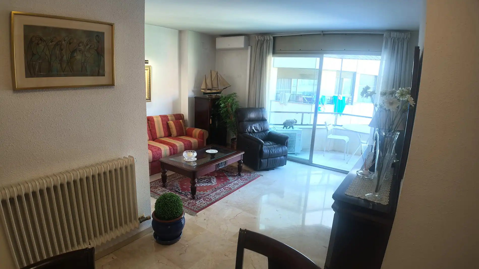 Sala de estar de Piso en venta en Molins de Rei con Aire acondicionado, Calefacción y Piscina