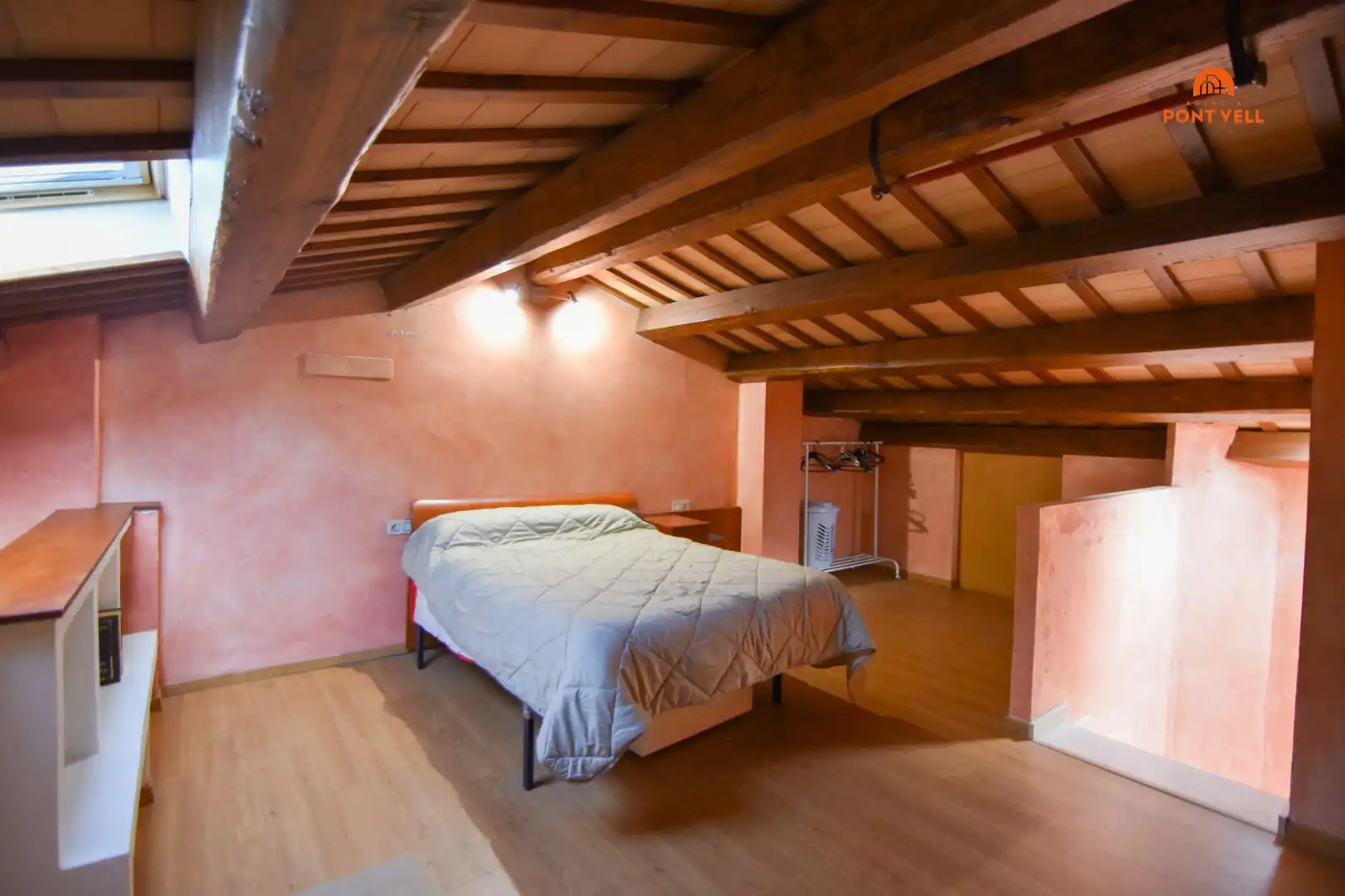 Schlafzimmer von Einfamilien-Reihenhaus zum Verkauf in La Bisbal d'Empordà mit Klimaanlage, Heizung und Terrasse