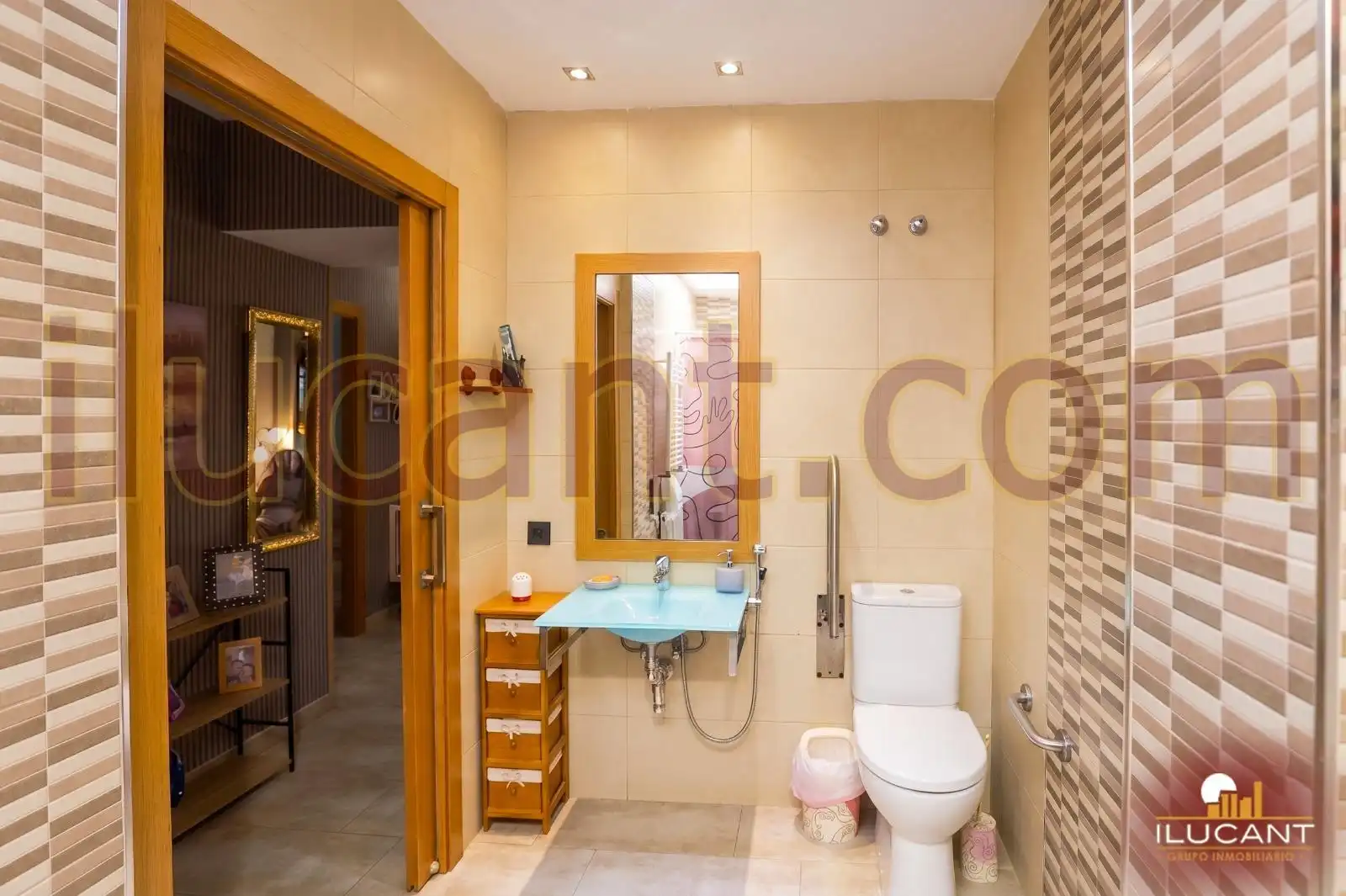 Bany de Casa o xalet en venda en Alicante / Alacant amb Aire condicionat, Calefacció i Terrassa