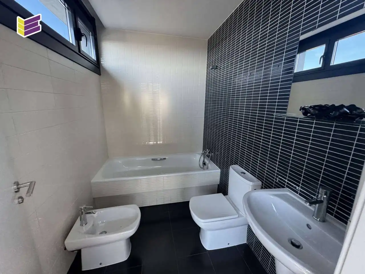 Baño de Dúplex en venta en Baiona con Terraza, Trastero y Balcón