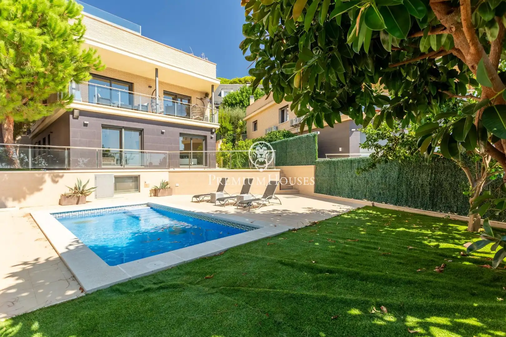 Piscina de Casa o chalet en venta en Premià de Dalt con Aire acondicionado, Calefacción y Jardín privado