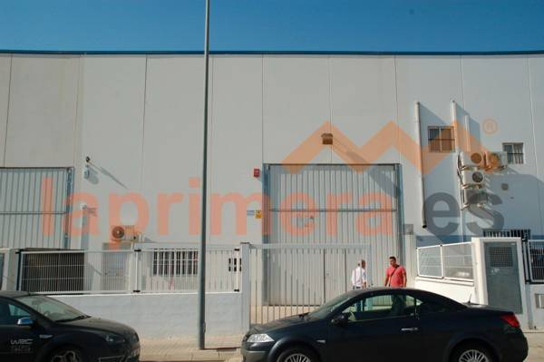 Nave industrial en Alquiler en La Conarda