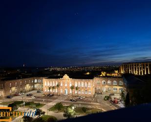 Vista exterior de Àtic en venda en Salamanca Capital amb Aire condicionat, Calefacció i Terrassa