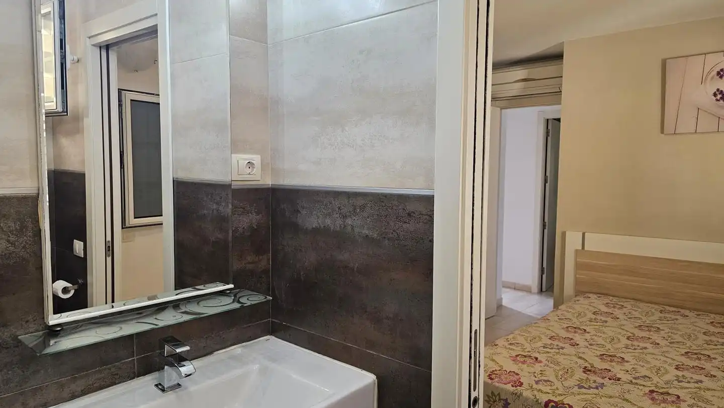 Bathroom of Flat for sale in San Bartolomé de Tirajana  with Air Conditioner, Furnished and Community pool