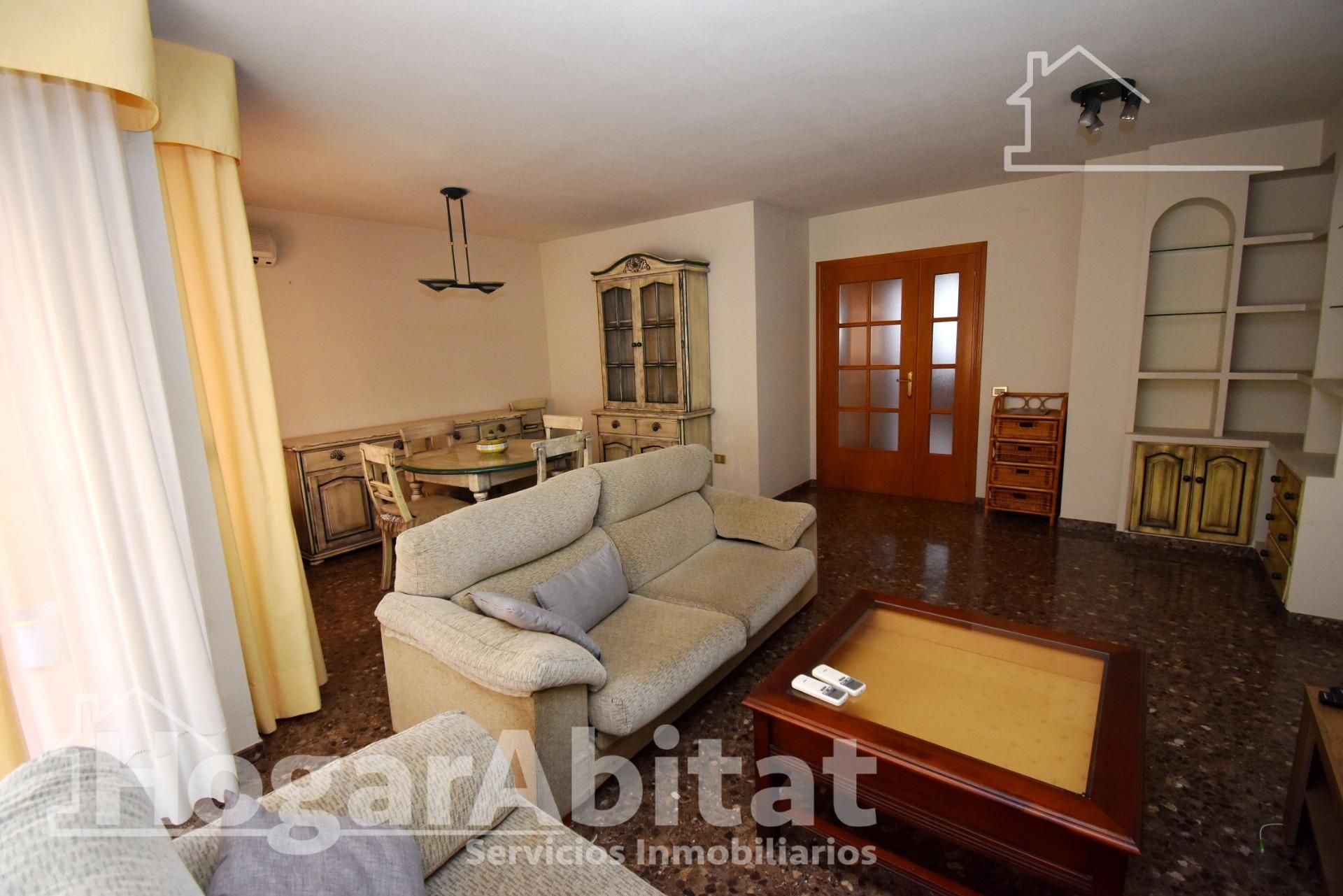 Living room of Flat for sale in Burriana / Borriana  with Storage room, Furnished and Balcony