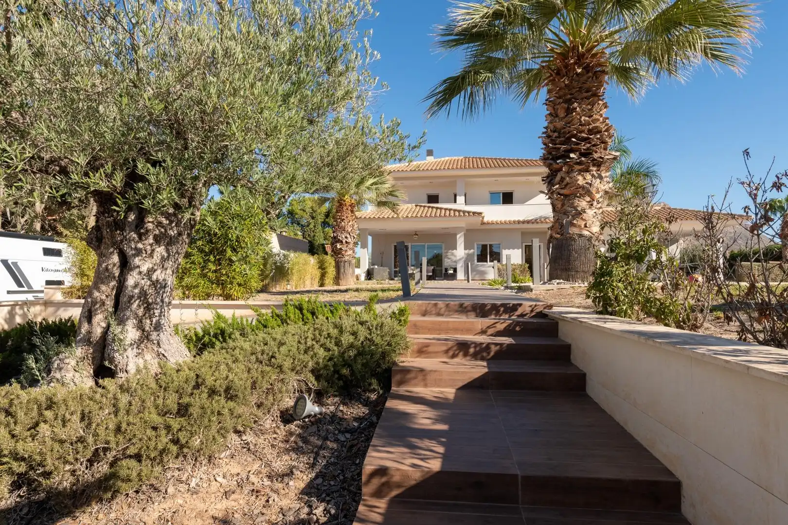 Vista exterior de Casa o chalet en venta en Alicante / Alacant con Aire acondicionado, Calefacción y Jardín privado