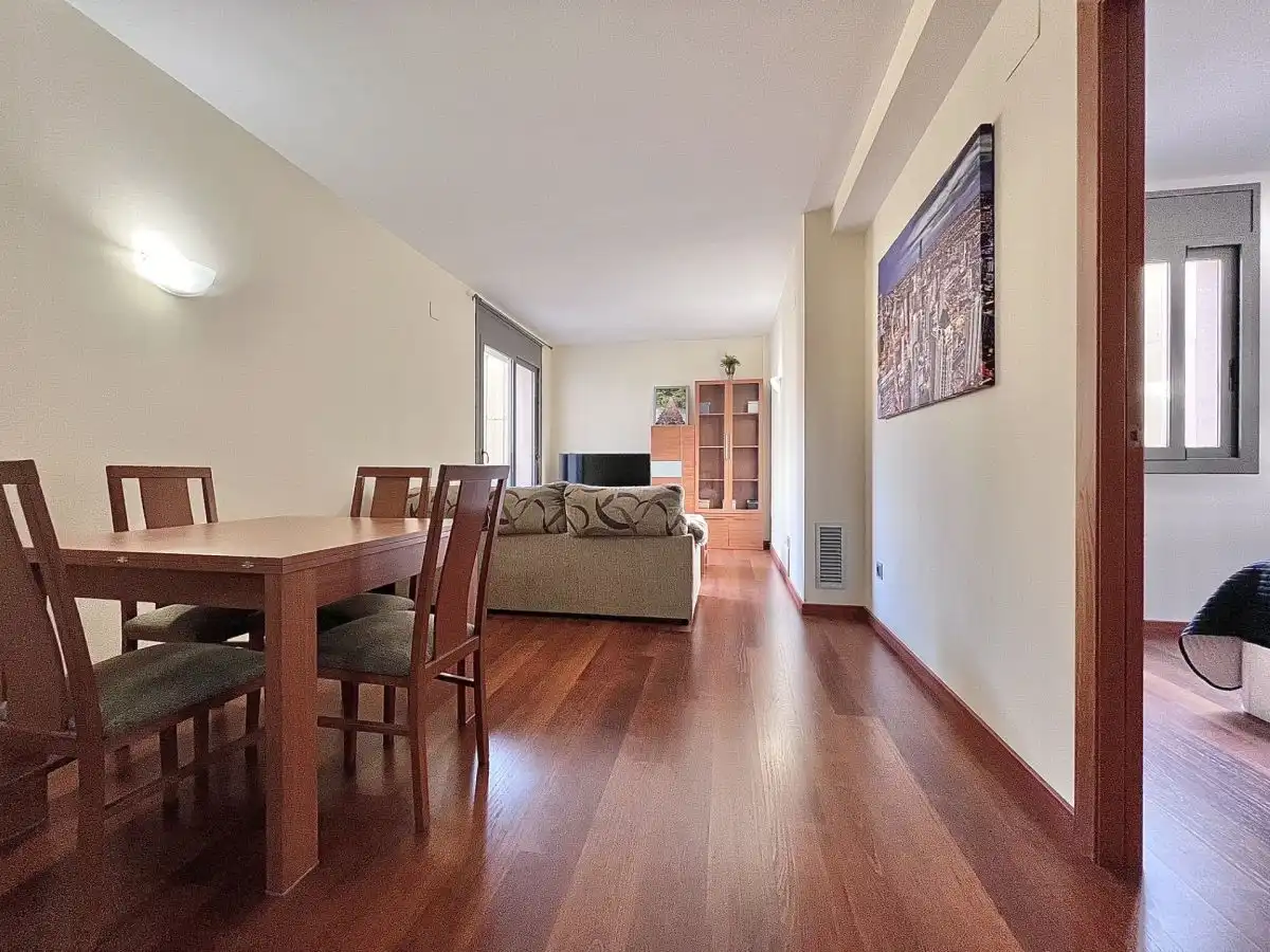 Sala de estar de Piso de alquiler en Terrassa con Aire acondicionado y Balcón