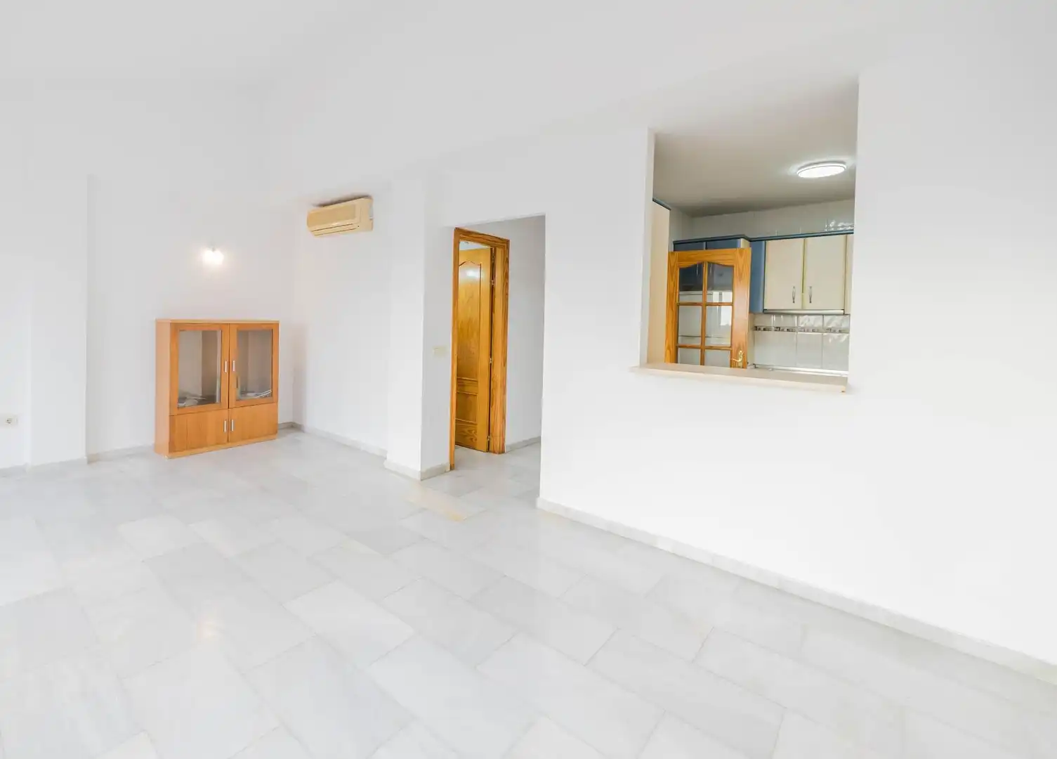 Detached homes for sale in Fuengirola  with Air Conditioner and Terrace