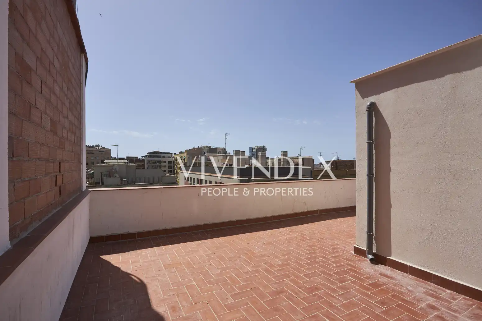 Terraza de Ático en venta en Barcelona con Calefacción y Terraza