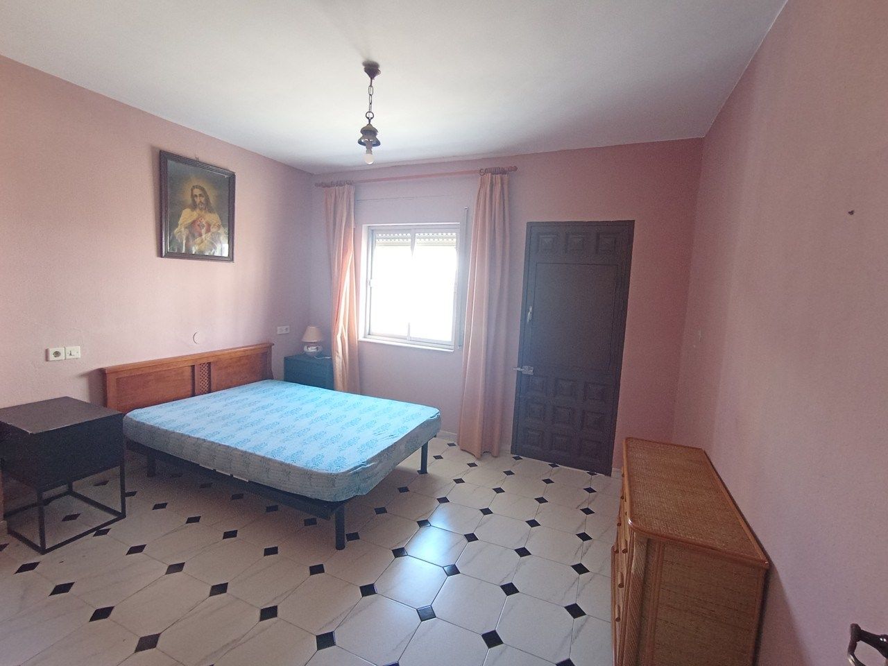 Habitación de Finca rústica de alquiler en Riogordo con Terraza, Trastero y Amueblado