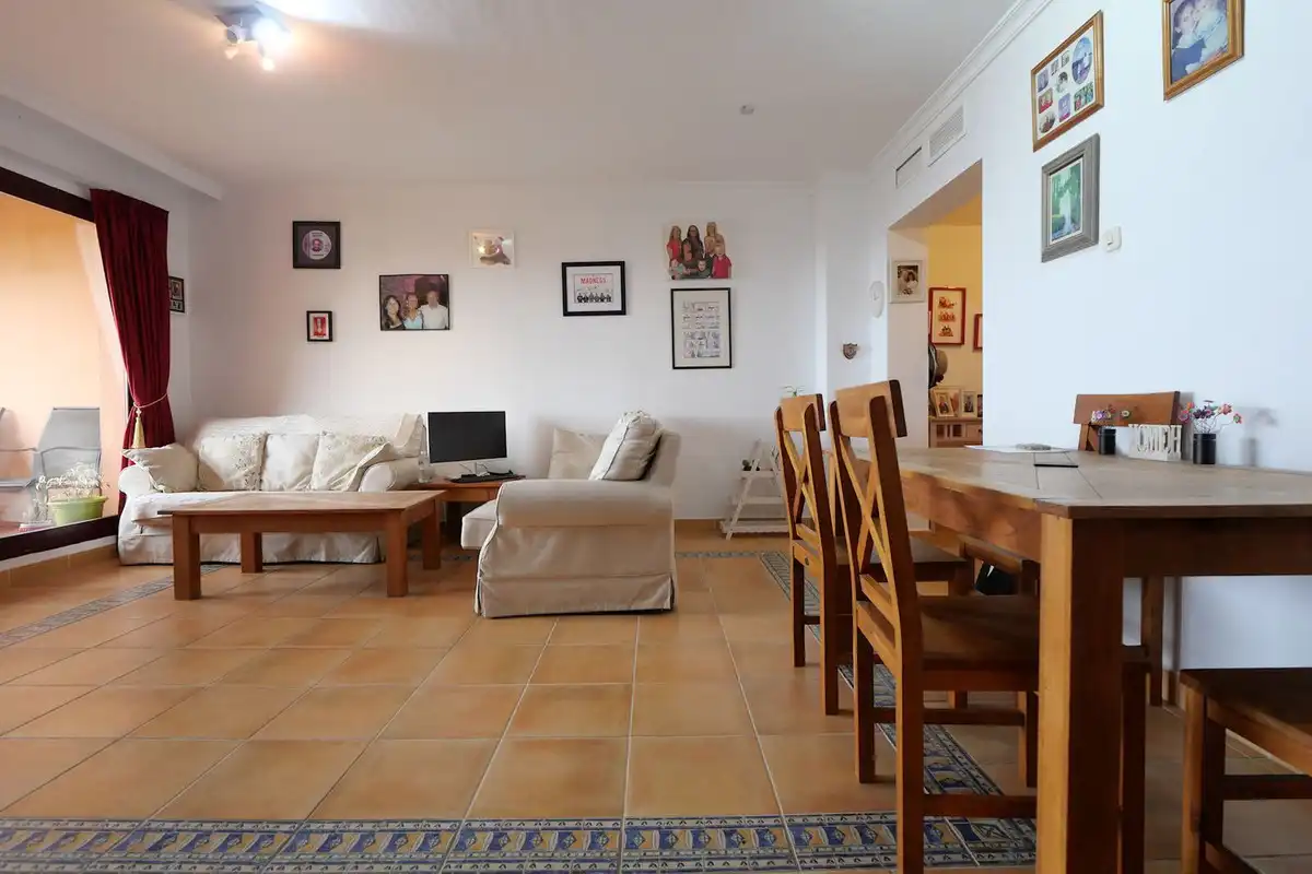 Sala de estar de Dúplex en venta en Mijas con Terraza y Piscina comunitaria