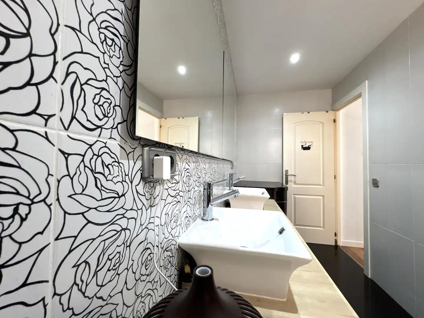 Badezimmer von Wohnungen zum Verkauf in  Palma de Mallorca mit Klimaanlage, Terrasse und Balkon