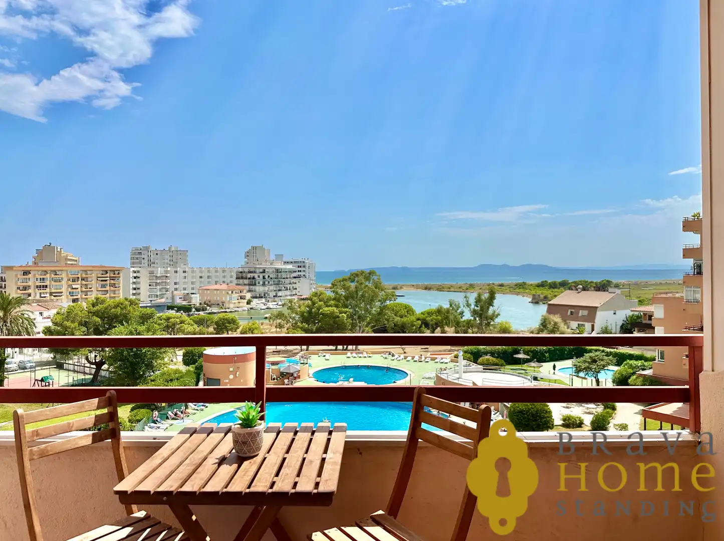 Studio avec piscine à vendre à Carrer Cap Llevant