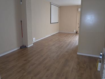 Office space with lift to rent in Carrer del Comte Borrell 89