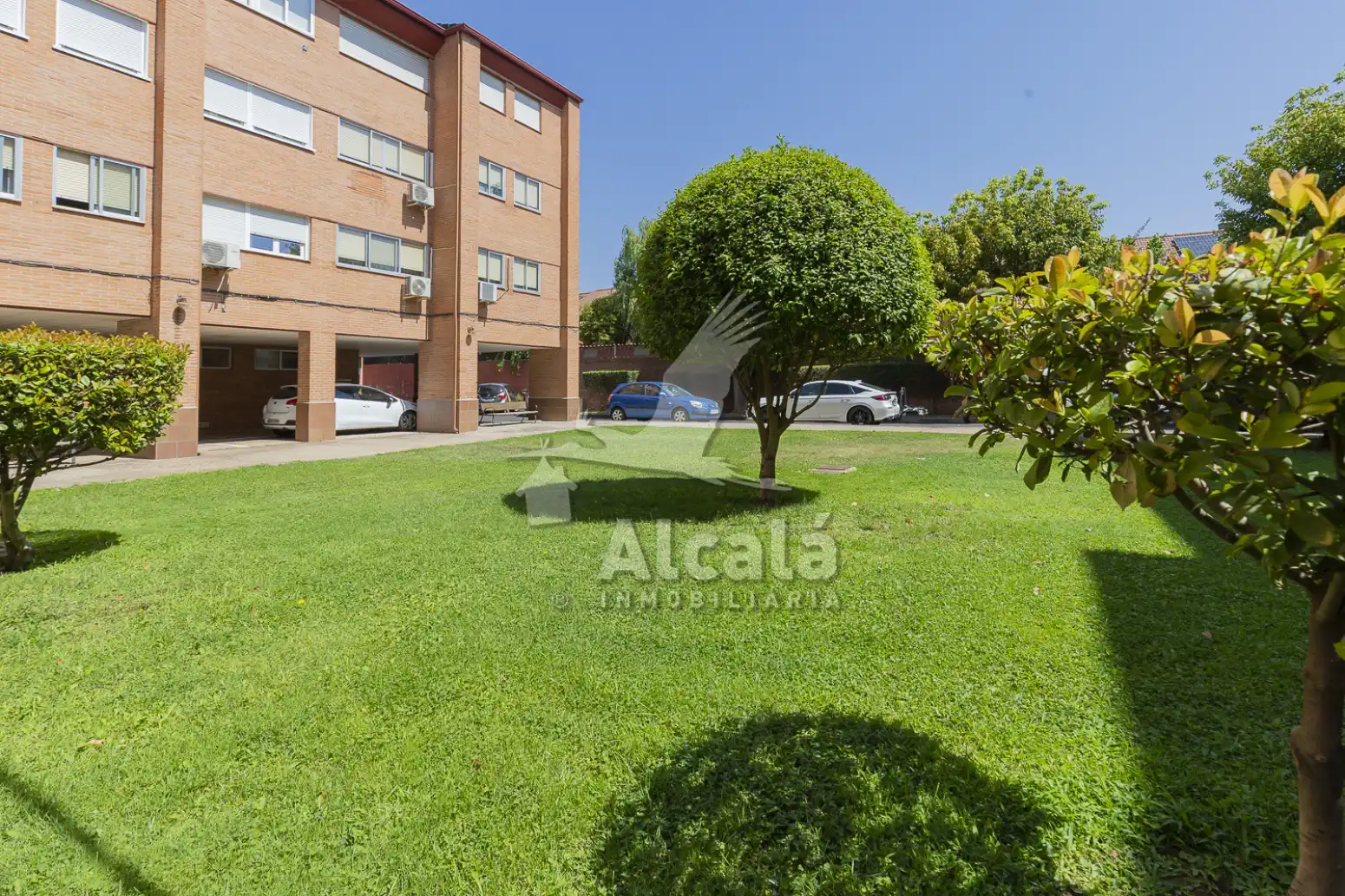 Parking of Flat for sale in Alcalá de Henares  with Heating