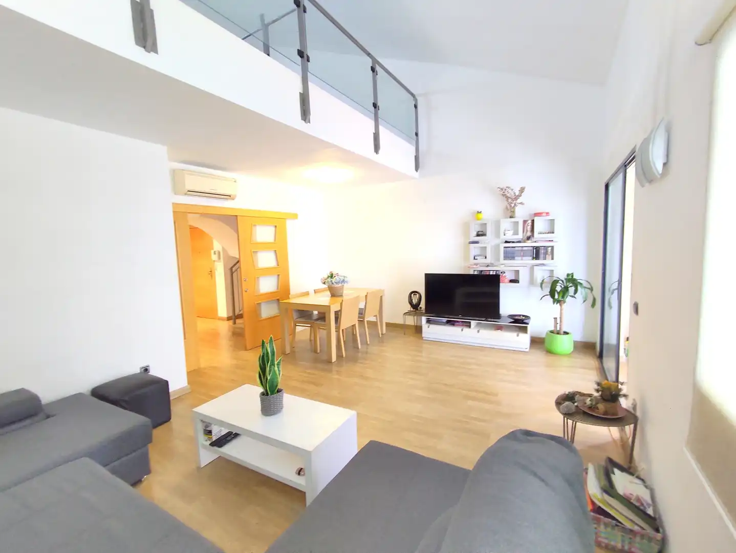 Living room of Flat for sale in Puçol  with Air Conditioner, Parquet flooring and Terrace