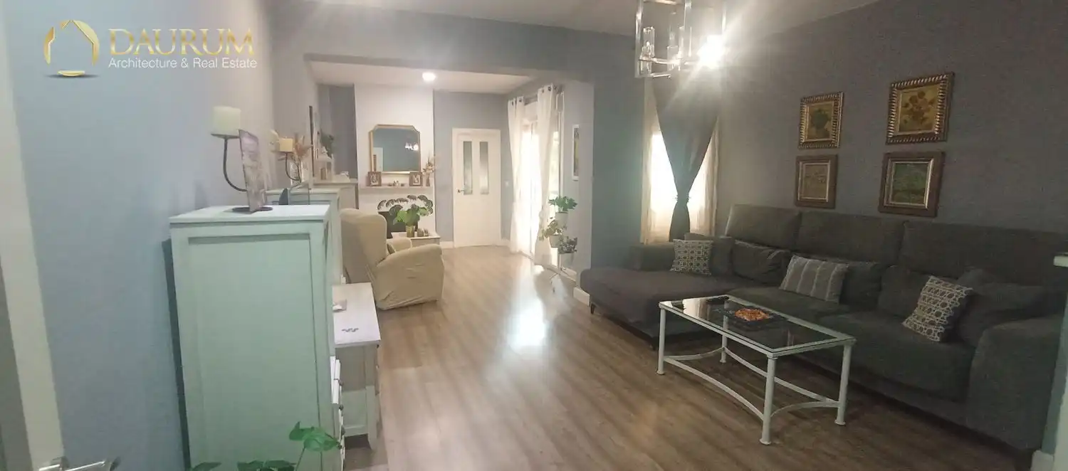 Living room of Detached homes for sale in La Rinconada  with Air Conditioner, Heating and Parquet flooring