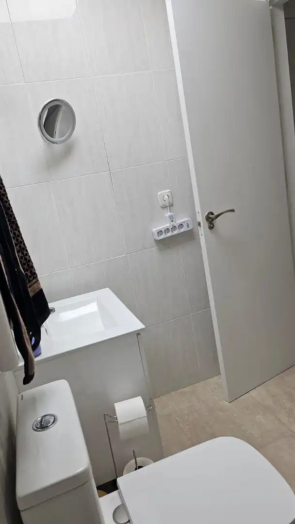 Bany de Casa adosada en venda en Elche / Elx amb Calefacció, Jardí privat i Moblat