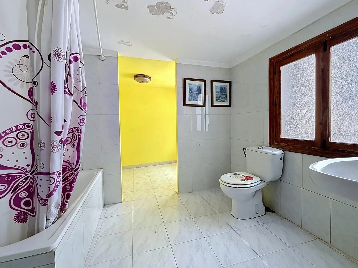 Badezimmer von Country house zum Verkauf in Onil mit Terrasse, Abstellraum und Balkon