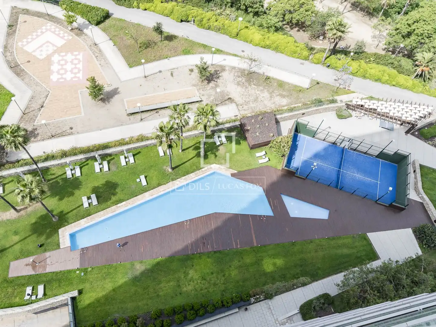 Piscina de Piso en venta en Barcelona con Aire acondicionado, Calefacción y Parquet