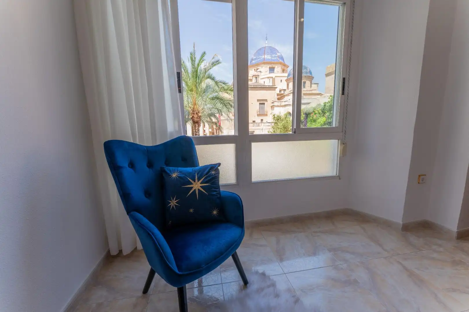 Habitación de Piso en venta en Elche / Elx con Aire acondicionado, Amueblado y Balcón