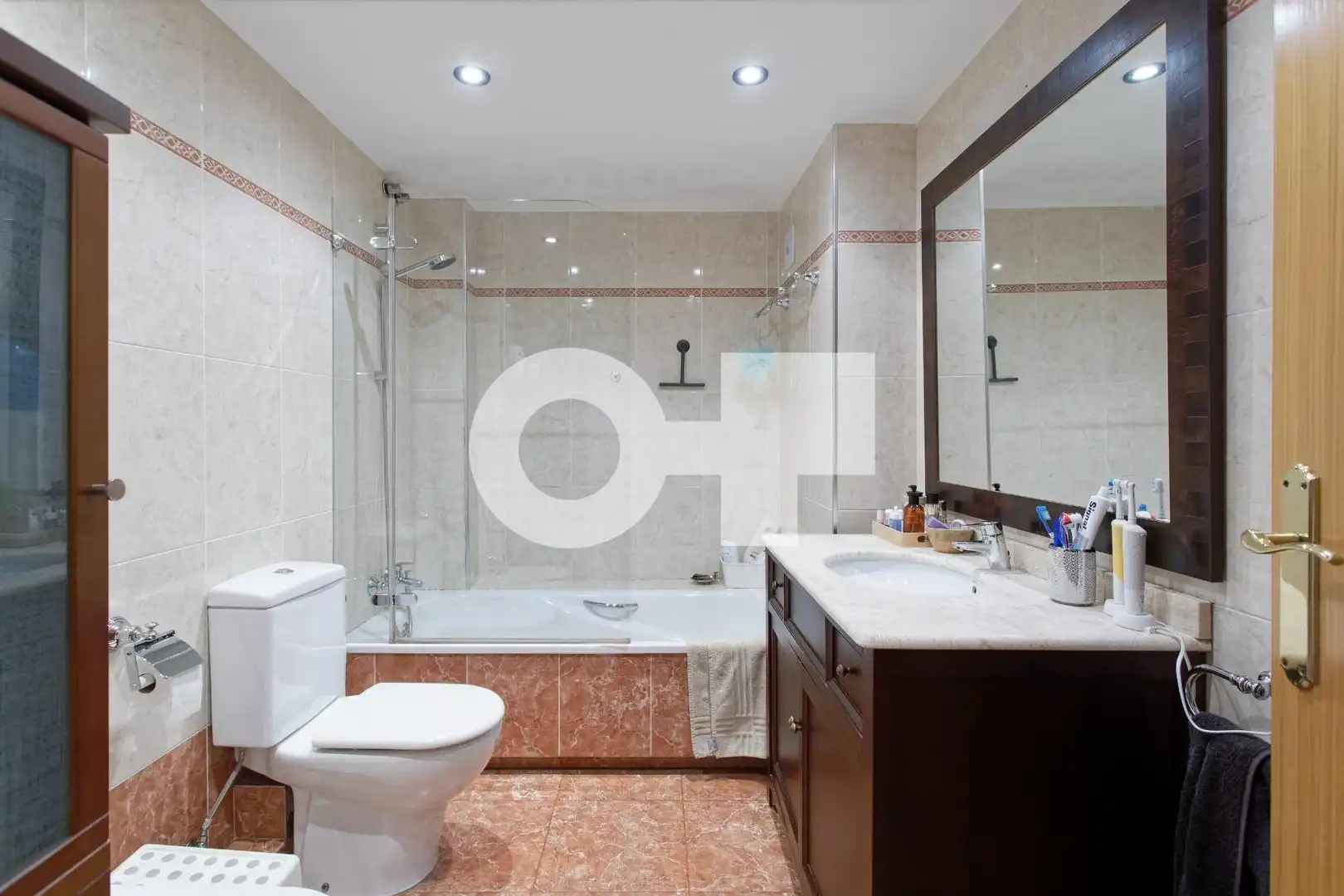 Bathroom of Duplexes for sale in Barcelona  with Heating, Parquet flooring and Terrace